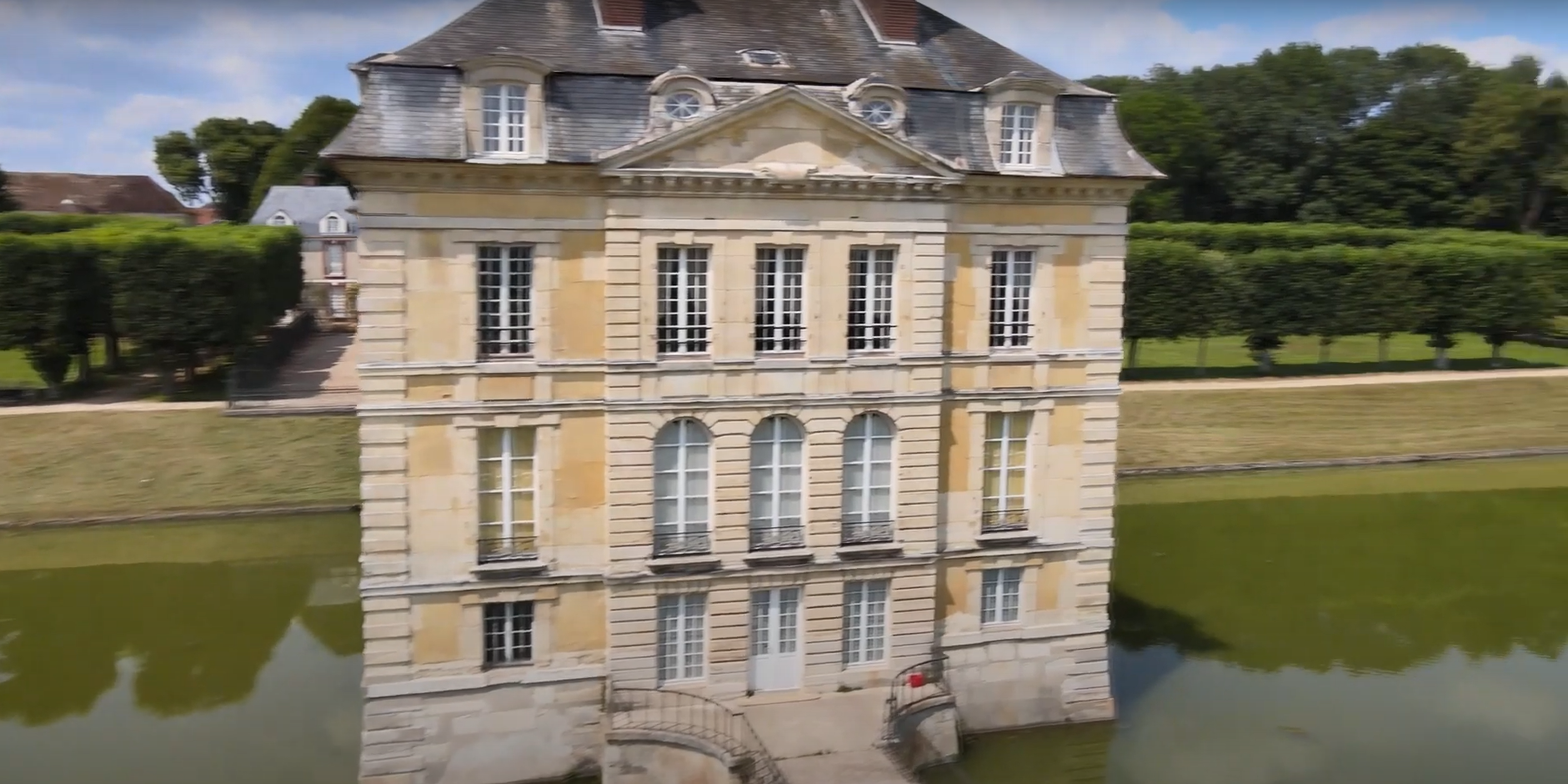 intervention paysagiste en urgence au château d'Ormesson.