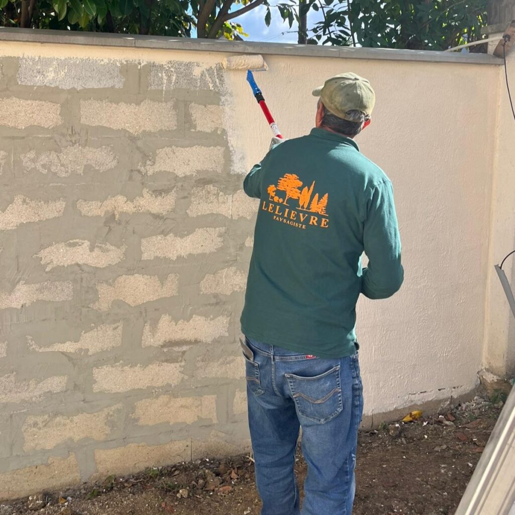 Mise en place de crépi sur un mur mitoyen