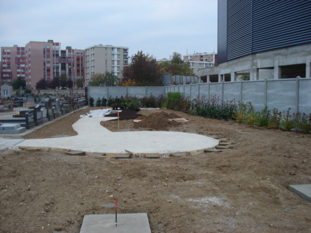 Aménagement d'une placette au cimetière intercommunal de Valenton (94)